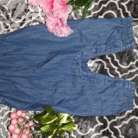 Gap Denim & Ruffle Jumper Baby 0-3 Months EUC - Picture 3 of 8